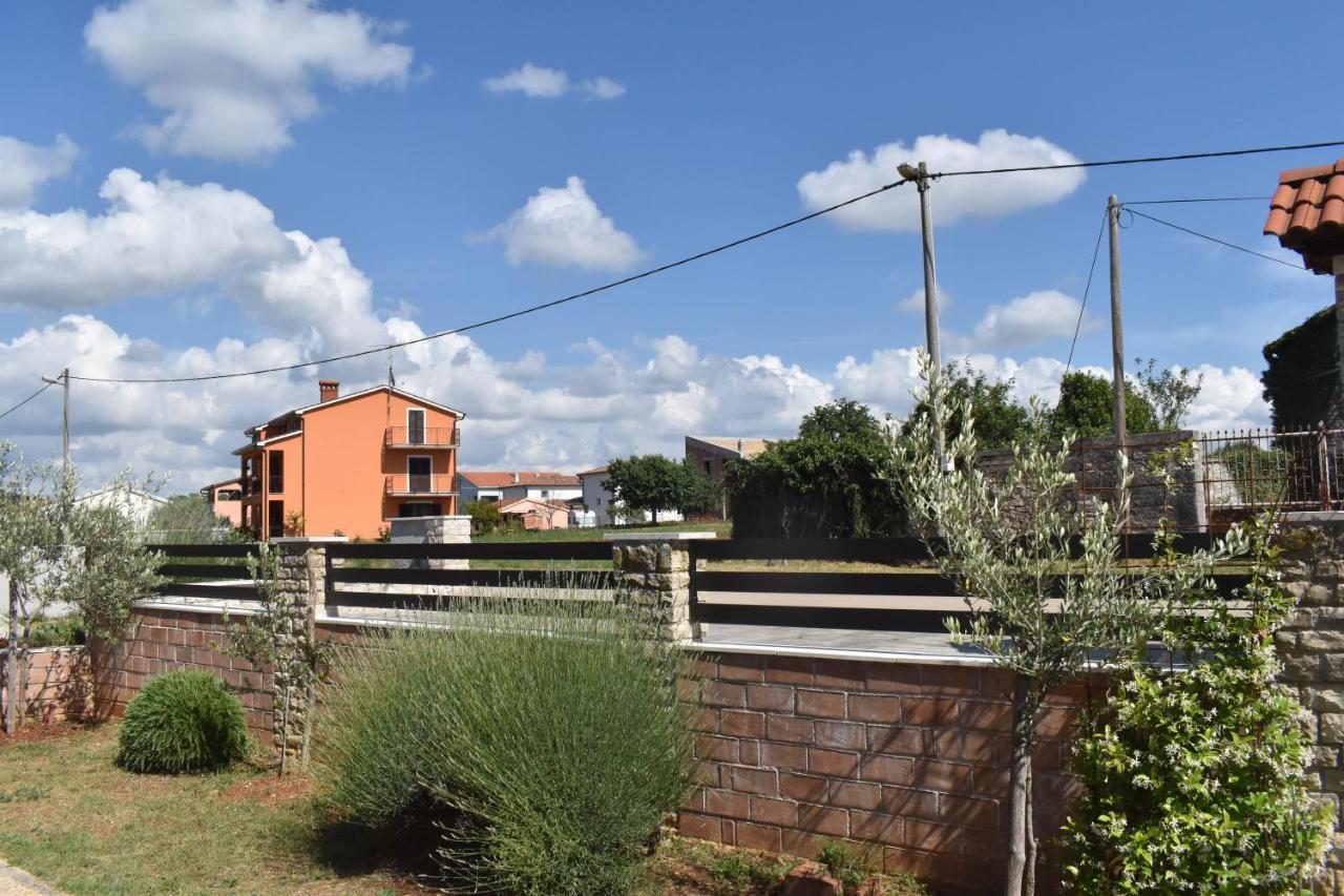 Apartment Lavanda 2 Poreč Exterior foto